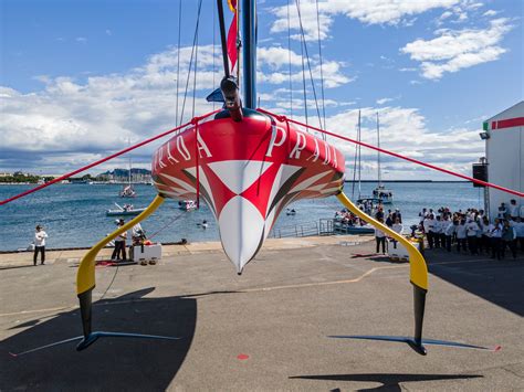 Luna Rossa Prada Pirelli dà la caccia all'America's Cup: ecco il .